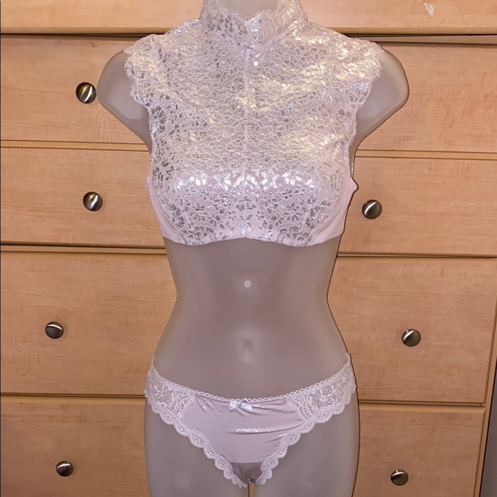 Victoria's Secret Dream Angels Unlined Demi Lace Bra and panty set